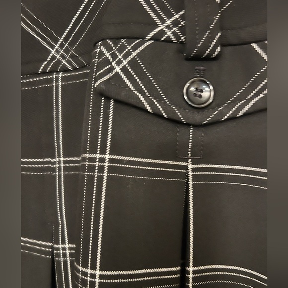 Ann Taylor Loft Stretch Black & White Plaid School Girl Pleaded Skirt Size 6 - Picture 5 of 6